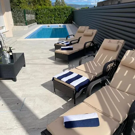 Two Bedroom Karmen With Pool דירה סיני