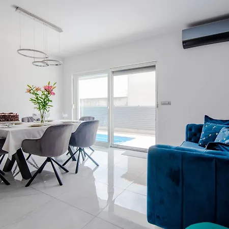 Two Bedroom Karmen With Pool Apartment