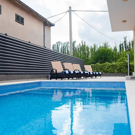 Two Bedroom Karmen With Pool Apartment *
