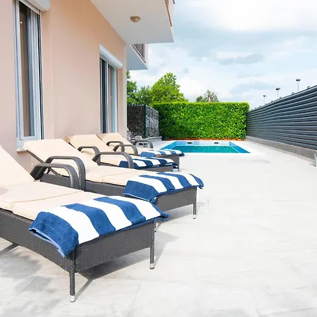 Two Bedroom Karmen With Pool דירה סיני