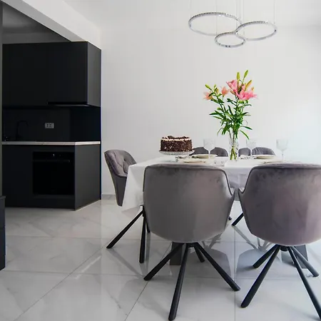 Two Bedroom Karmen With Pool * סיני